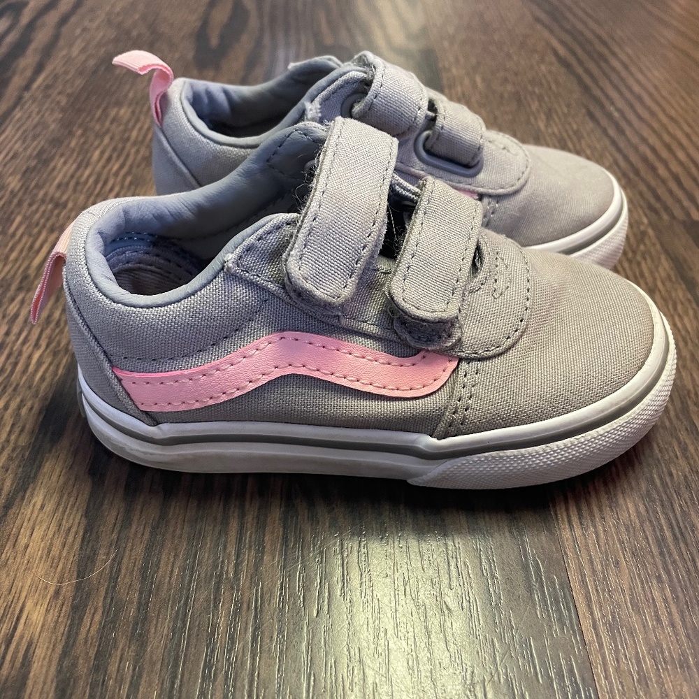 VANS toddler girl size 6T sneakers - Picture 1 of 5